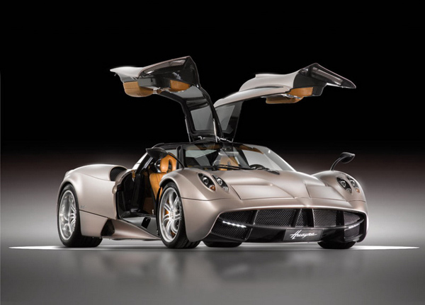 Компания Pagani готова представить модель Huayra