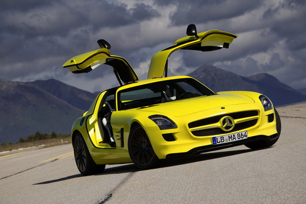 Mercedes-AMG дорабатывает SLS AMG E-CELL