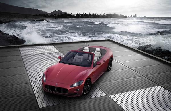 Maserati готовится к премьере GranCabrio Sport 