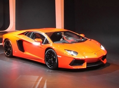 Lamborghini Aventador - новый преемник Murcielago