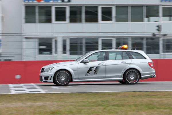 Mercedes C63 AMG - карета скорой помощи F1