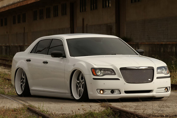 FatChance 2,0 - первый пакет для Chrysler 300С 2011