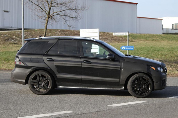 Mercedes-Benz тестирует новый ML 63 AMG 