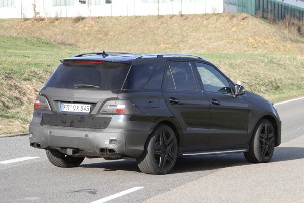 Mercedes-Benz тестирует новый ML 63 AMG 