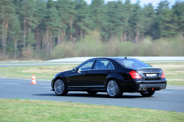 Новые Mercedes-Benz V8 Biturbo в тюнинге Brabus   