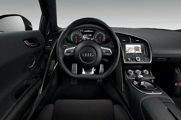 Серийный Audi R8 e-tron появится в 2012 году