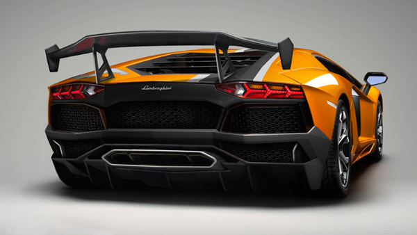 Lamborghini готовит новый Aventador LP 800-4 SV