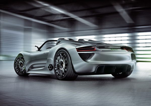 Porsche 918 Spyder нашел своих владельцев