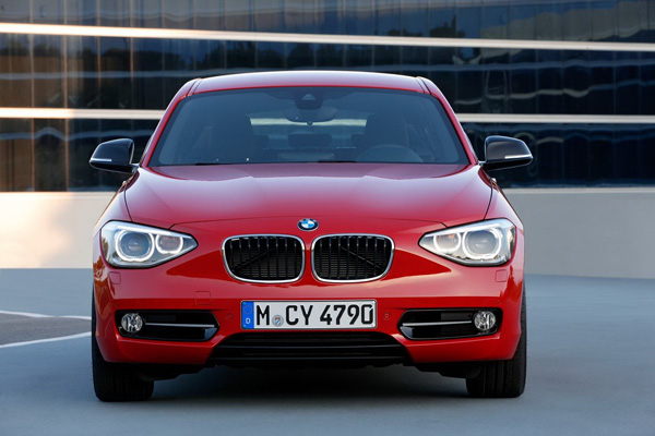BMW обнародовал официальные фото 1-Series 2012 