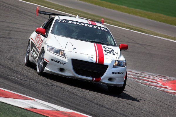 Гоночный болид Honda CR-Z Racer готов к Ле-Ману