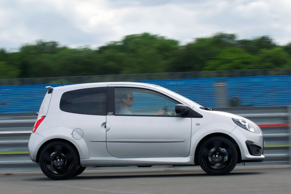 Twingo RS 133 и Clio RS 200 Silverstone GP Edition