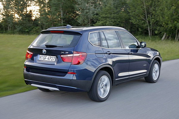 BMW X3 получил версии xDrive20i и xDrive35d