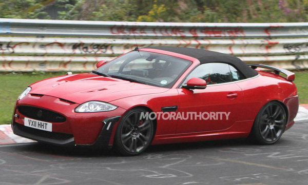 Jaguar XKR-S Convertible 2012 без камуфляжа