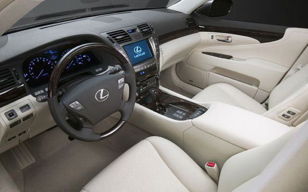 Lexus анонсировал LS 460 2012 года