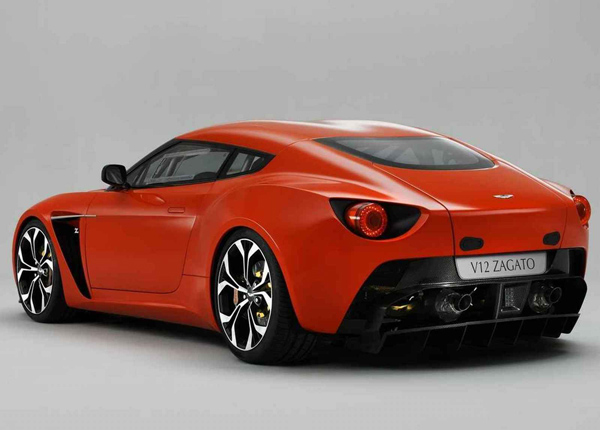 Aston Martin представил дорожный V12 Zagato