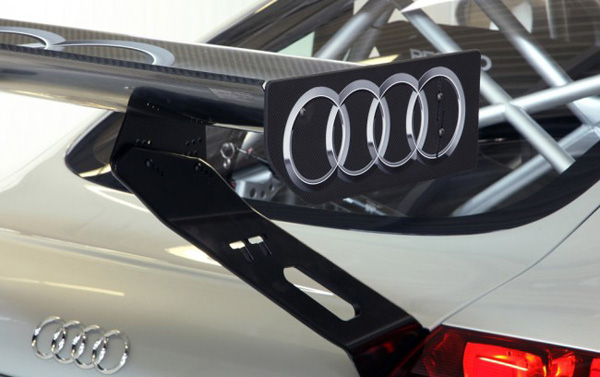 Гоночный болид Audi TT RS Racing вышел в продажу 