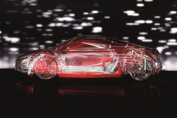 Audi показал первые фото прототипа R8 eTron