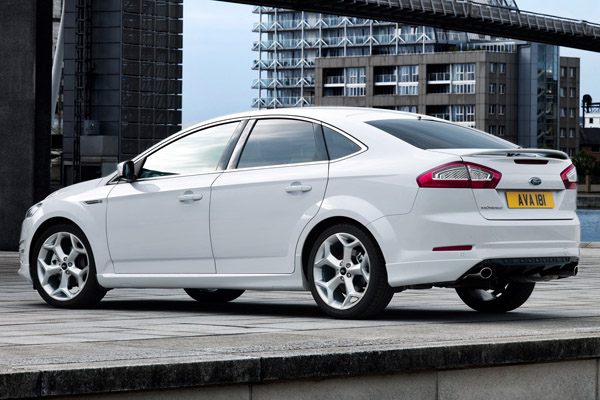 Топовый Ford Mondeo получил новую трансмиссию 