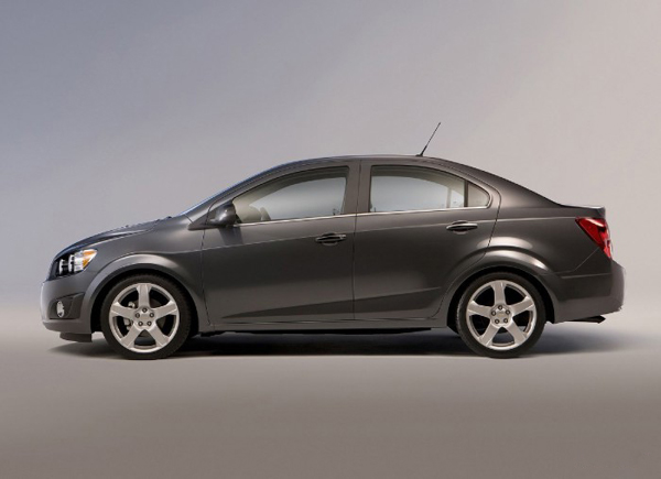 Спортивный Chevrolet Sonic появится в 2013 году