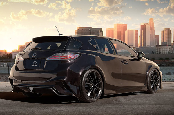 Lexus построил CT 200h Low Rider SEMA Edition