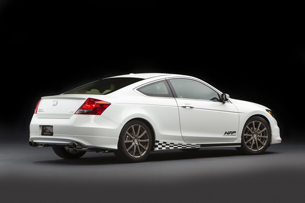 Honda представила спортивный Accord Coupe HFP V6