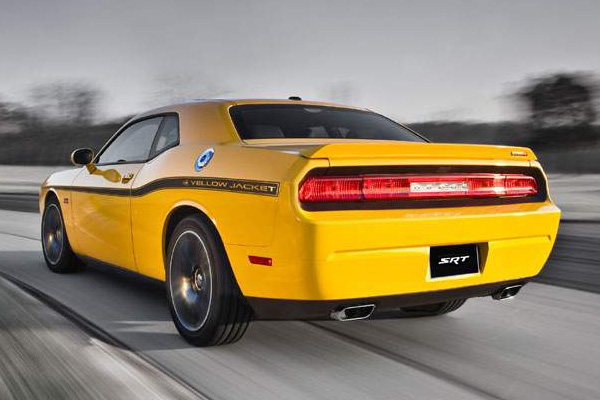 Dodge представил Challenger SRT8 392 Yellow Jacket