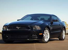 Ford показал опциональные пакеты для Mustang 2013