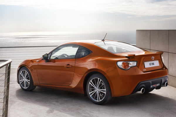 Toyota официально представила спорткупе GT 86