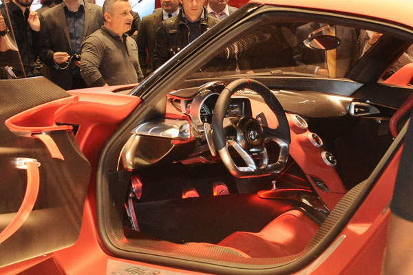 Alfa Romeo 4C Spider в представлении художников