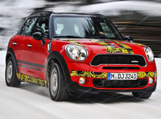 MINI Countryman JCW покажут в Женеве