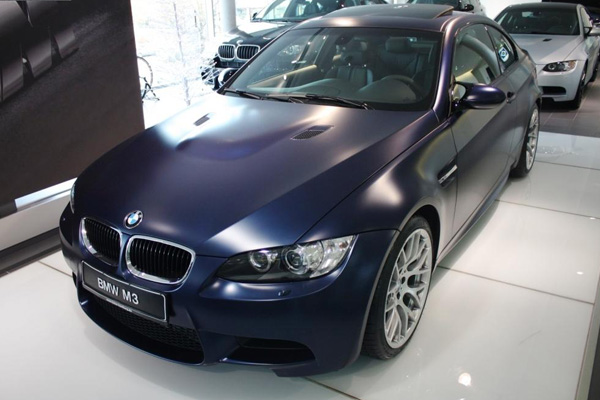 BMW показал новый эксклюзив M3 Frozen Dark Blue