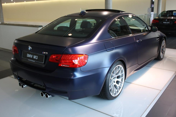 BMW показал новый эксклюзив M3 Frozen Dark Blue