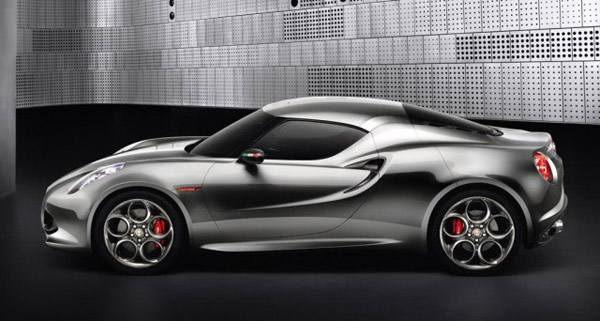 Новые данные о стоимости Alfa Romeo 4C