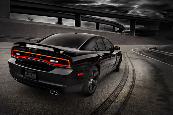 Аудиосистема от Dr. Dre для 2012 Dodge Charger