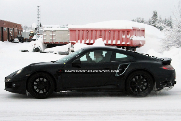 Porsche 911 Turbo замечен во время тестов