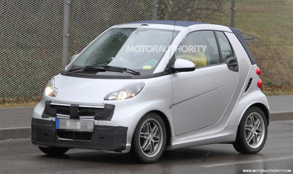 Новые фотографии обновленного Smart ForTwo