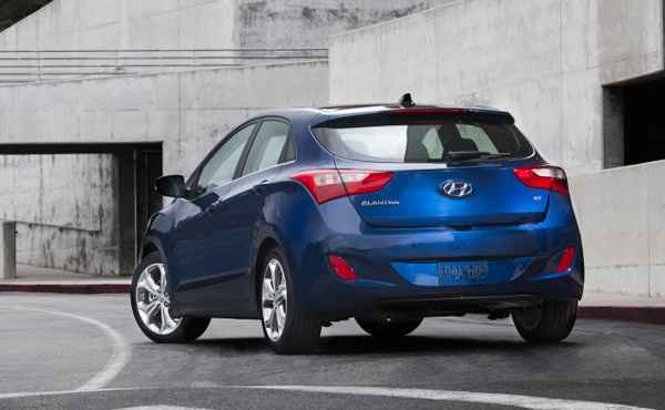 Hyundai Elantra GT представят в Чикаго