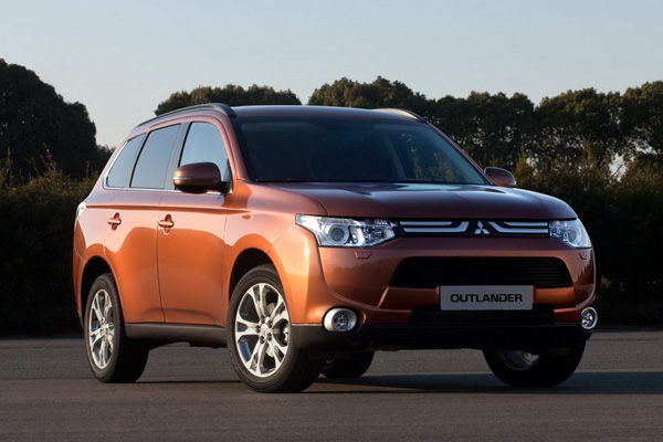 Mitsubishi впервые показала новый Outlander 2013