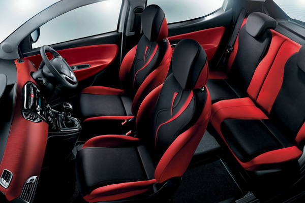 Chrysler Ypsilon Black&Red Special Edition