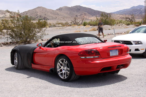 Новый тизер Dodge Viper SRT 2013