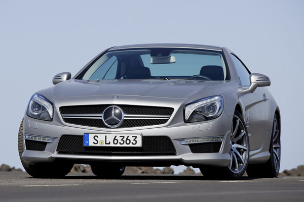 Mercedes полностью рассекретил SL63 AMG 2013