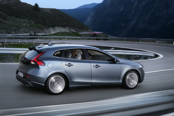 Новые данные о Volvo V40