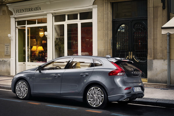 Новые данные о Volvo V40