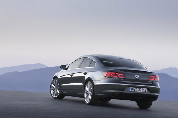 Названы цены на Volkswagen CC 2013