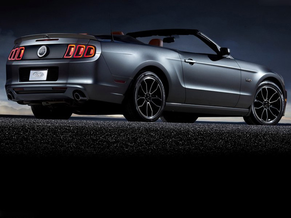 Ford Mustang GT 2013 – цены и комплектации