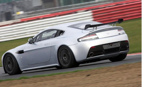Aston Martin представил Vantage GT4