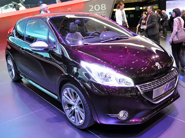 Три версии Peugeot 208 представлены в Женеве