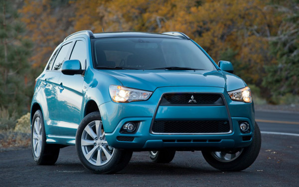 Mitsubishi Outlander Sport 2012 отличился