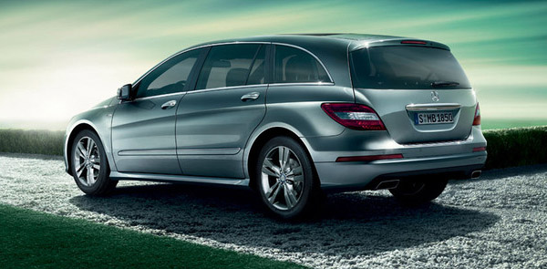 Mercedes R-Class снимут с продаж в США