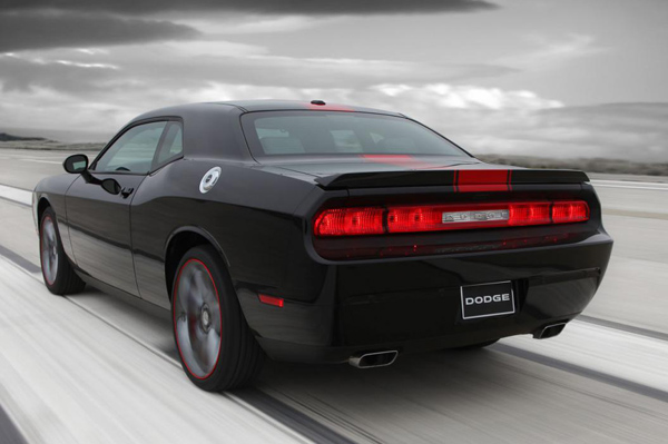 Dodge анонсировал Challenger Rallye Redline